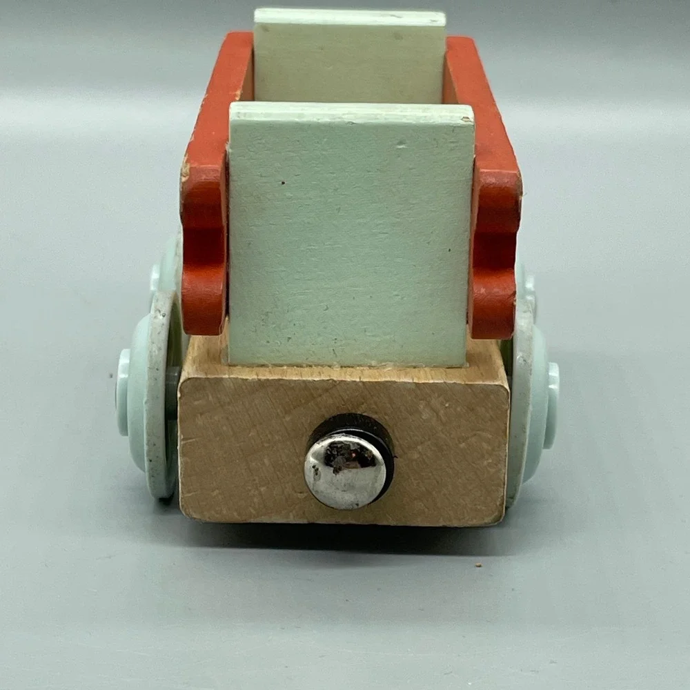 Disney Mickey Mouse Wooden‎ Train Car Cargo Wagon Red Blue Magnetic Toy